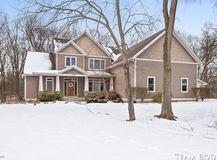 7549 Barn Ridge Dr NE, Rockford, MI 49341