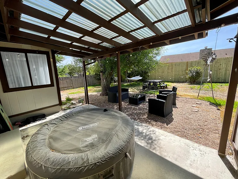 605 Hill Cv — Photo 29