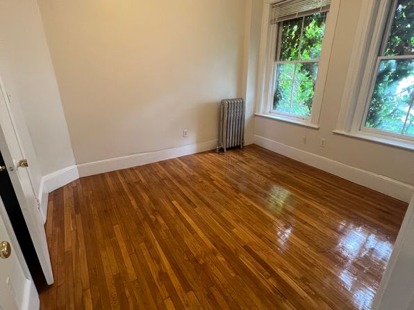 891 Massachusetts Ave APT 1