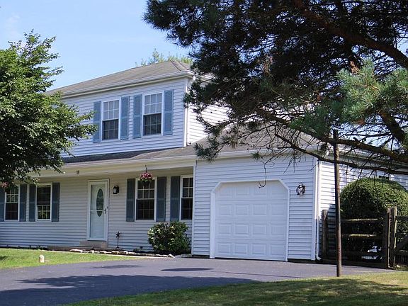2nd image of 18 Lamberts Ln