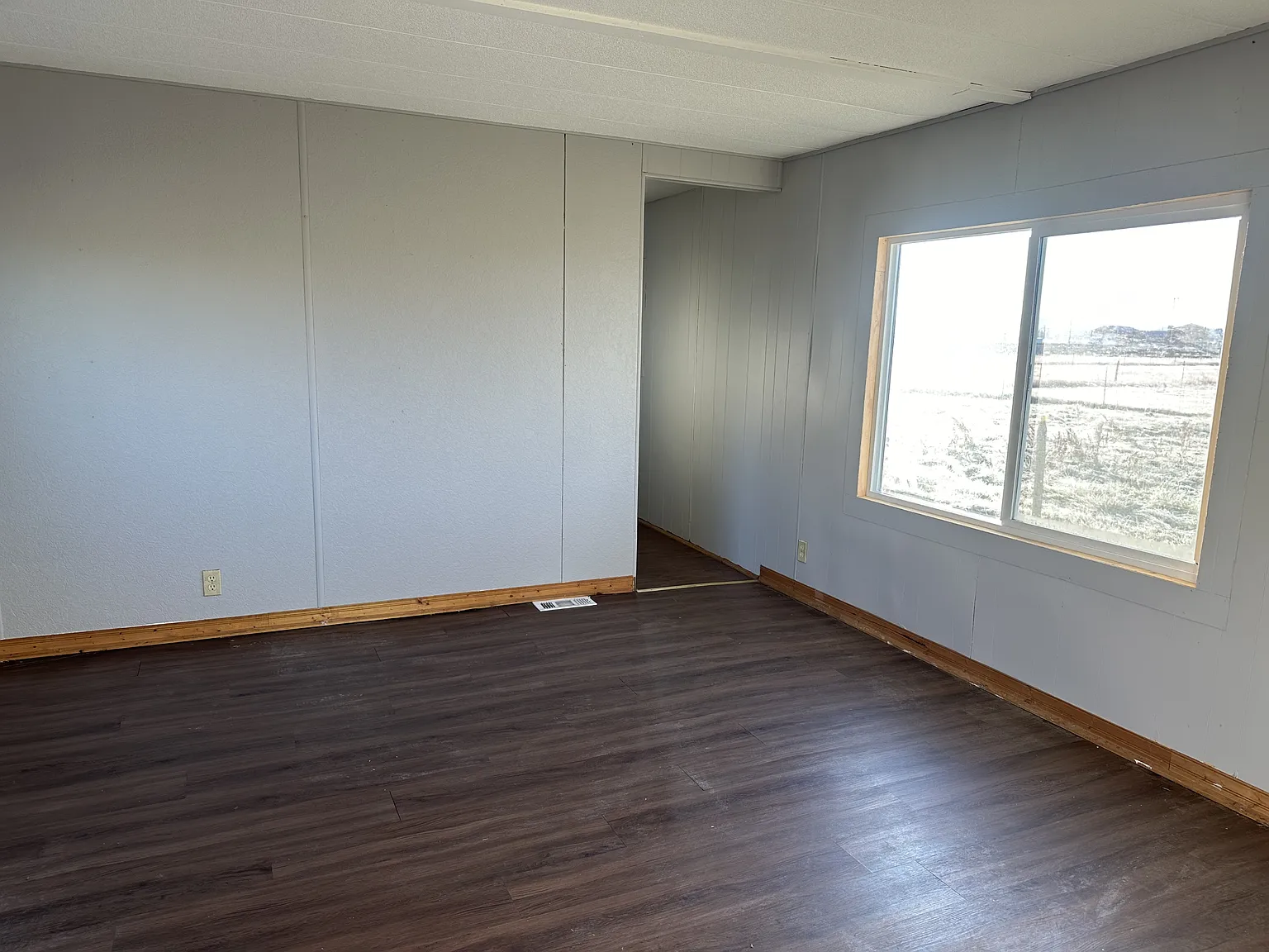 758 1/2 W G Road - - — Photo 2