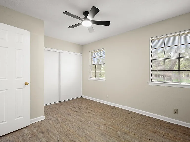 3801 Foust Trl #B — Photo 19