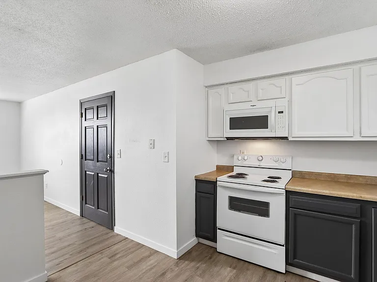 755 Brandon Avenue — Photo 3