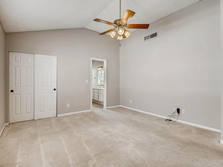 2507 Kilmaron Cir — Photo 14