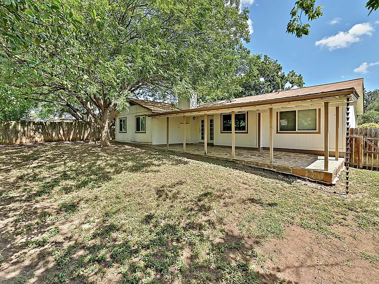 3707 Tarragona Ln — Photo 31