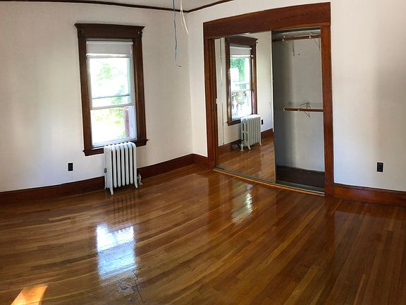 5th image of 37 Cummings Ave