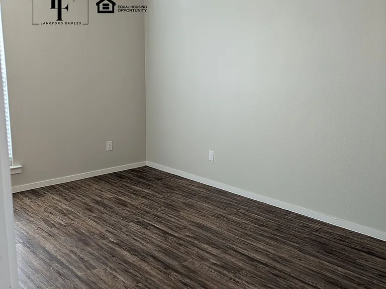 2101 Langford Ave — Photo 6