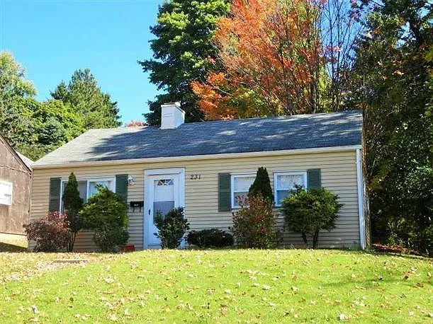231 Caruso Drive — Photo 3