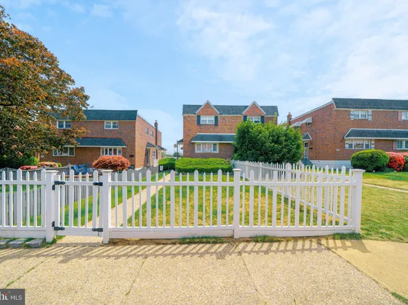 15131 Endicott St, Philadelphia, PA 19116