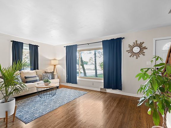 5th image of 6401 Evanston Ave