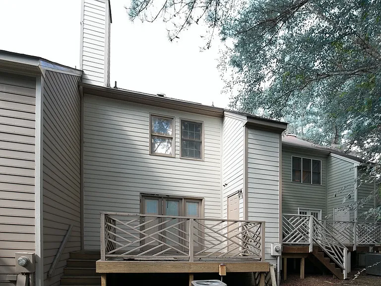 3117 Coachmans Way — Photo 2