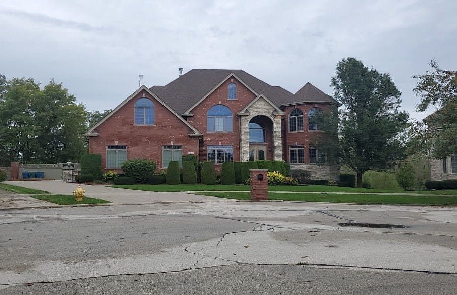 1st image of 11950 Bates Ct