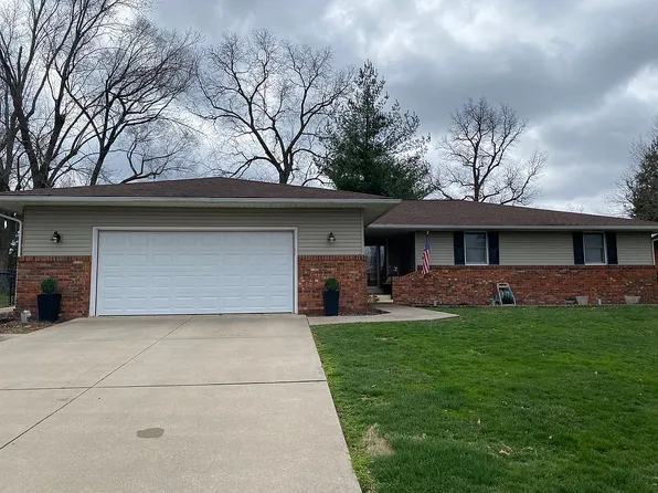 503 Park Hills Dr, Effingham, IL 62401