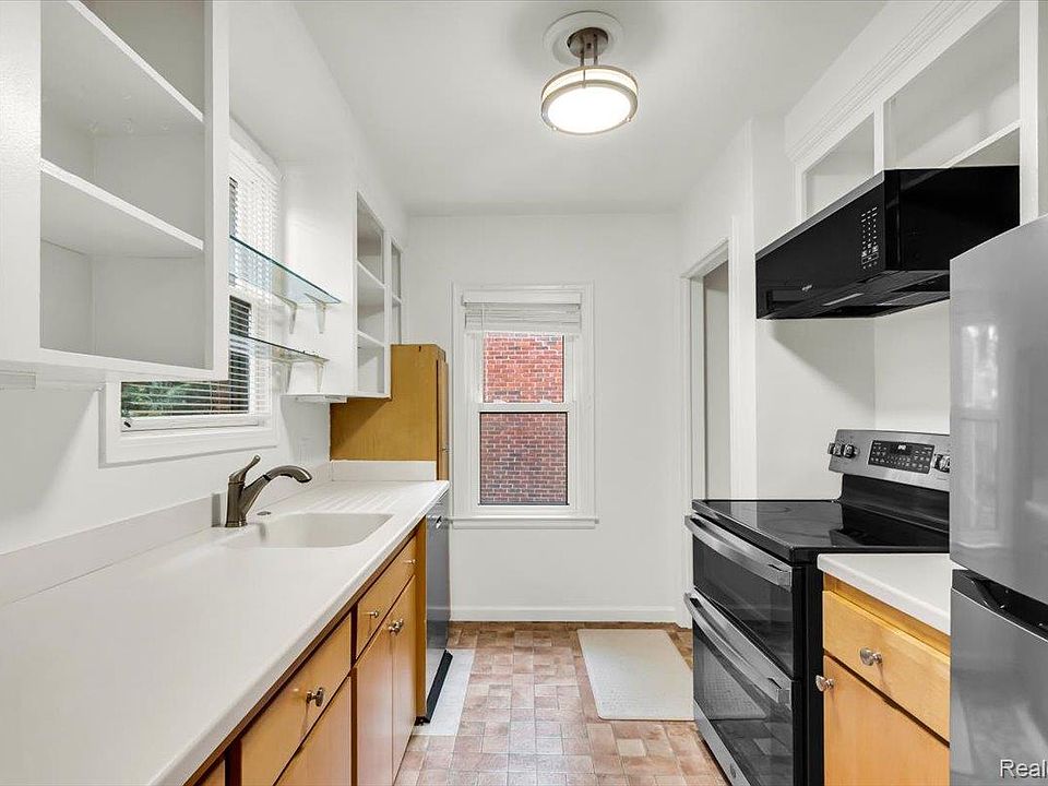 4246 Elmwood Ave, photo 12