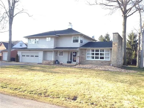 13 E Edgewood Ave, New Castle, PA 16105