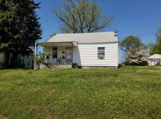 1811 Monroe Ave, Maryville, TN 37804