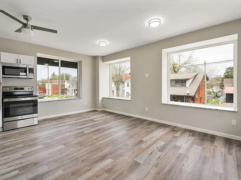 741 Sullivant Ave #C — Photo 8