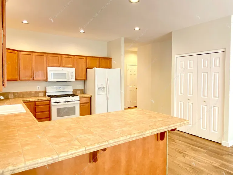 61311 Brookside Loop — Photo 8