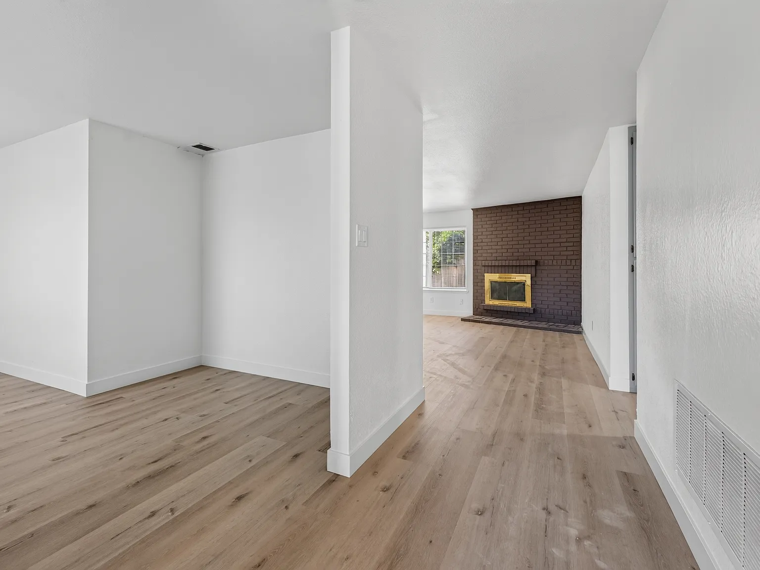 4 bed, 1729 sqft, $2,500 — Photo 4