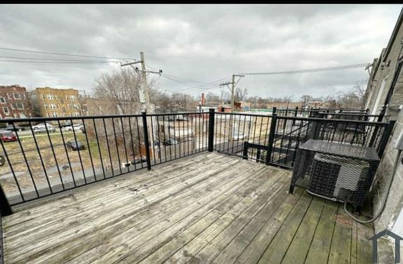 3rd image of 4818 W Quincy St #3