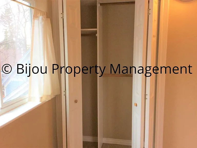 528 E Bijou St #B — Photo 8