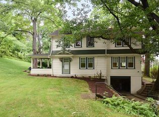 1080 Main St, Coraopolis, PA 15108