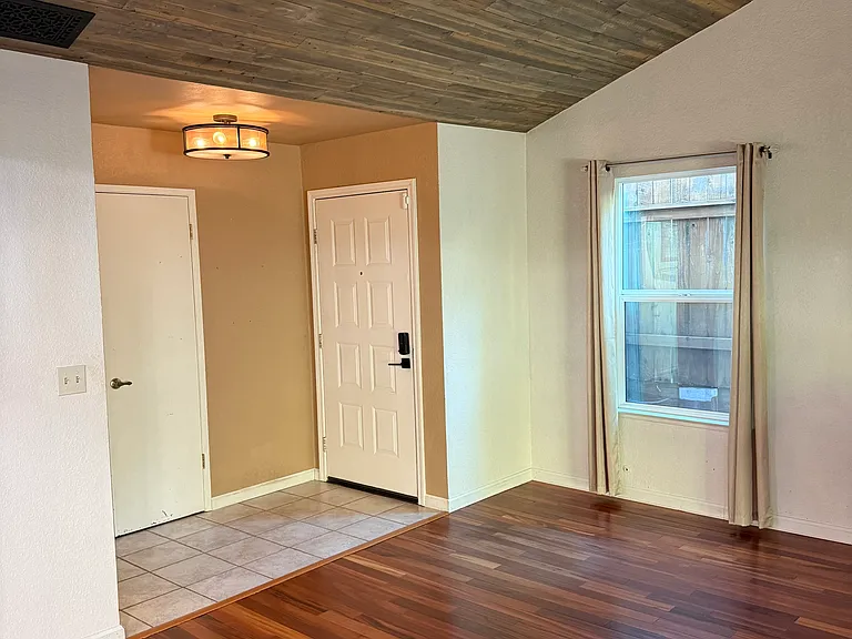 1152 Ravine View Dr — Photo 7