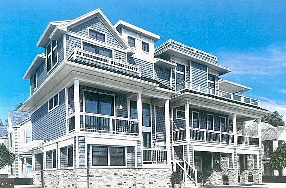 2nd image of 2912 Beach Ave