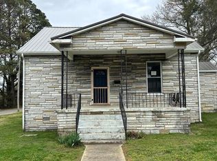 912 N Price St, Sweetwater, TN 37874