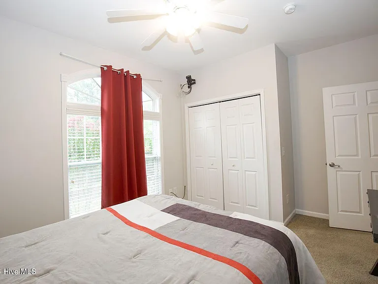 13 Barkley Ln — Photo 29