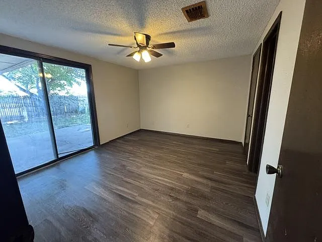 512 Nimrod Rd — Photo 10
