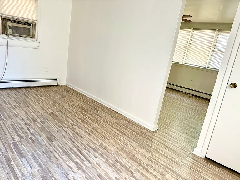 504 N 5th St #1 — Photo 5