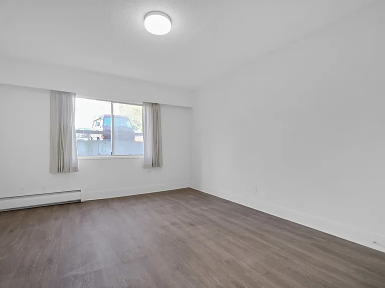 1160 Esquimalt Rd #307 — Photo 11