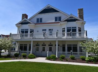 414 Beachfront Ct #C714, Sheboygan Falls, WI
