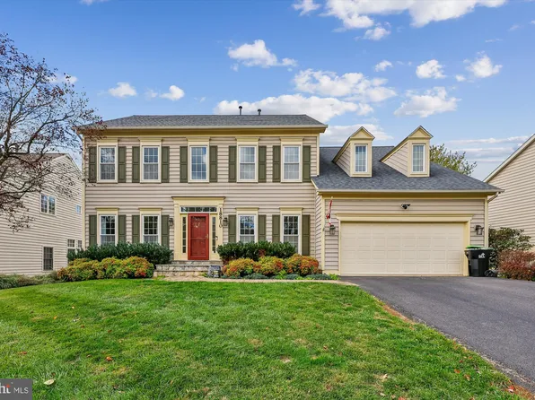 18810 Lake Placid Ln, Germantown, MD 20874