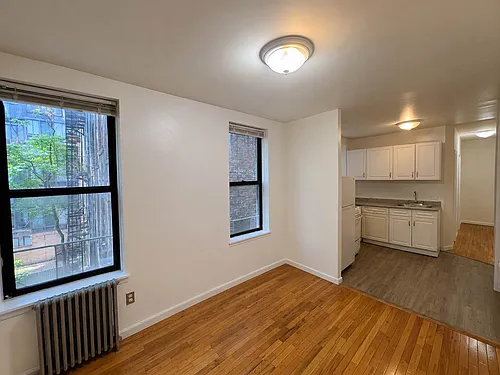 312 E 93rd St #4E Photo 1