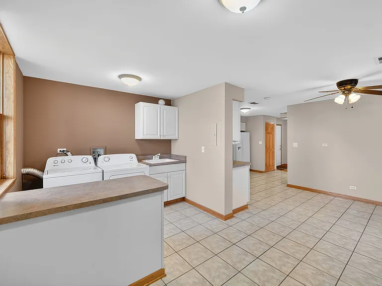 4371 N Elston Ave #2A — Photo 9