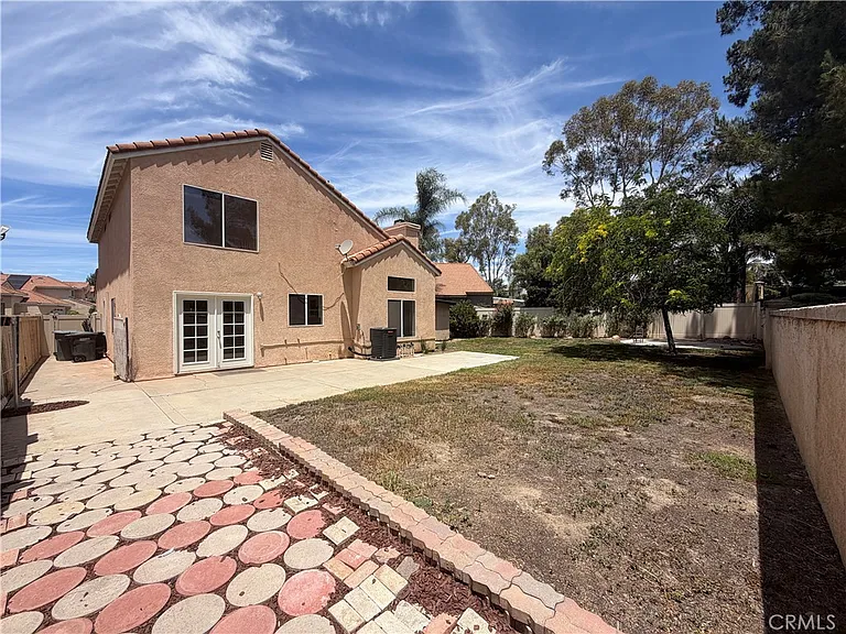 42920 Corte Salamanca — Photo 23
