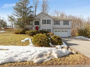 7 Roberts Rd, Wappingers Falls, NY 12590