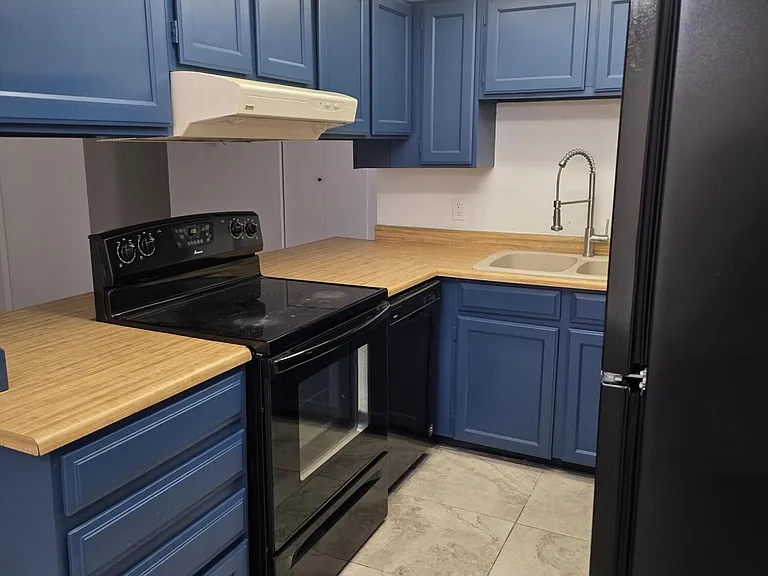 10540 W Monaco Blvd — Photo 3