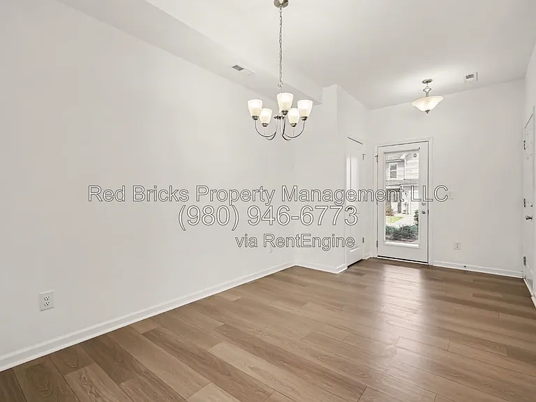 13027 Rover St — Photo 9