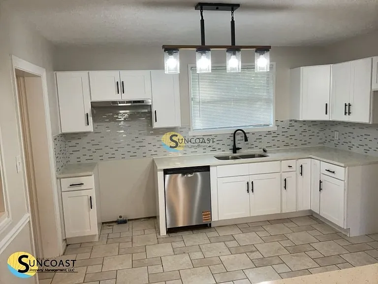 3721 Colebrooke Dr — Photo 6