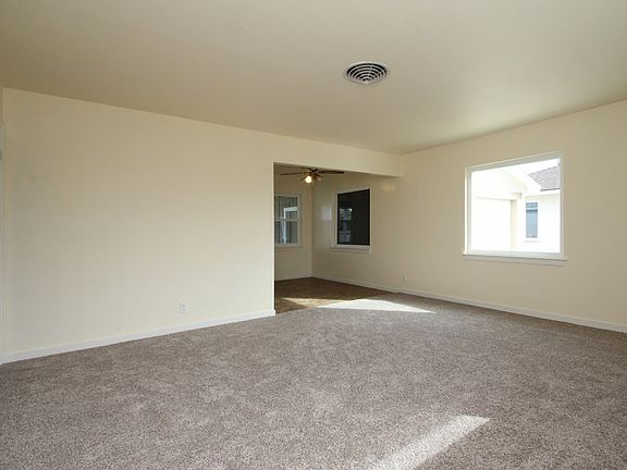 2nd image of 1034 W Andrews Ave