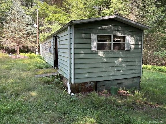 3rd image of 260 Schumway Road