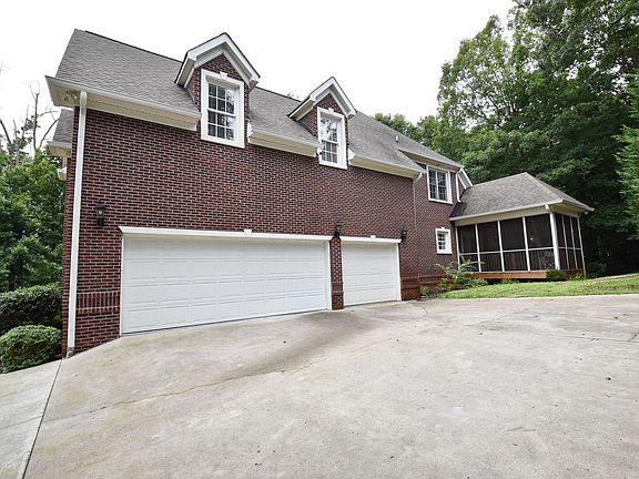 2nd image of 107 Turtle Cove Ct