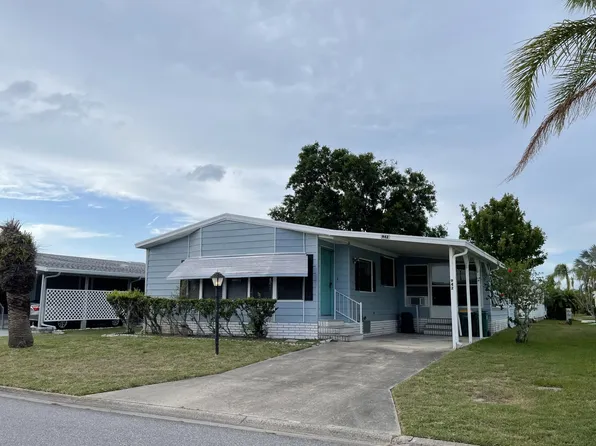 942 Frangi Pani Dr, Barefoot Bay, FL 32976