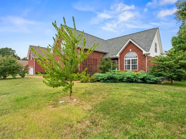 205 Red Jacket Trce, Murfreesboro, TN 37127