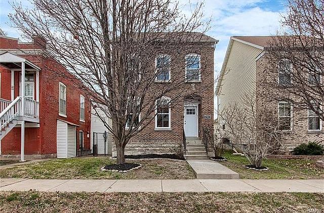 1st image of 2743 Caroline St