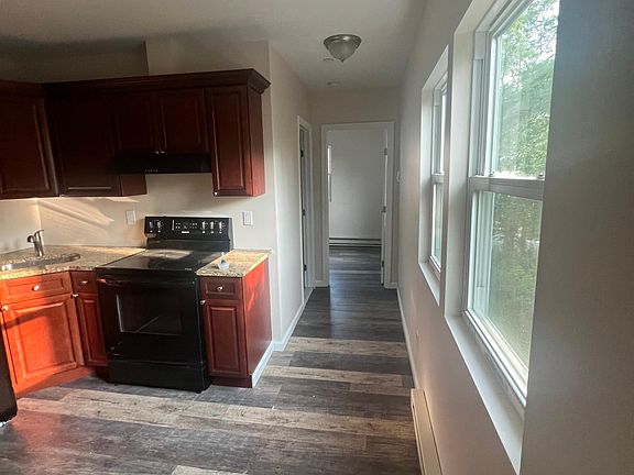 4th image of 43 Lake St #6 & 7