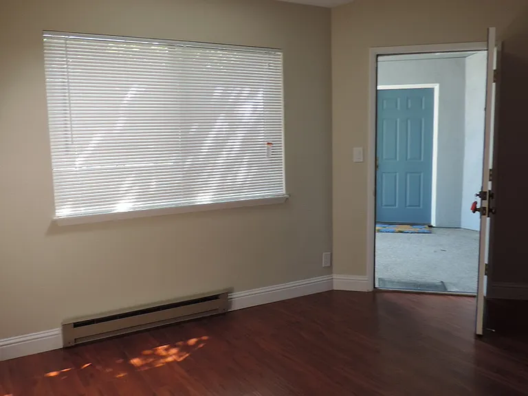 400 Laurel St — Photo 7